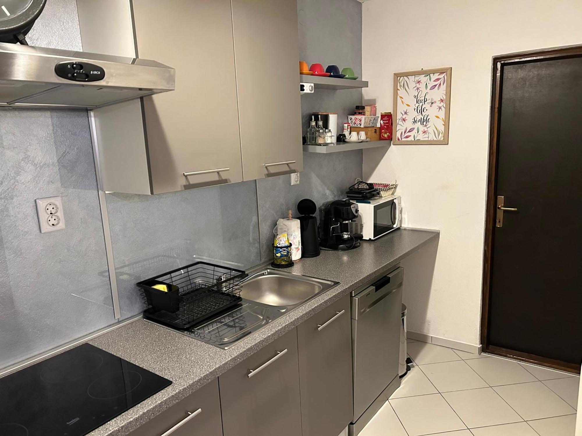 Apartment Kuca Za Odmor Ema *