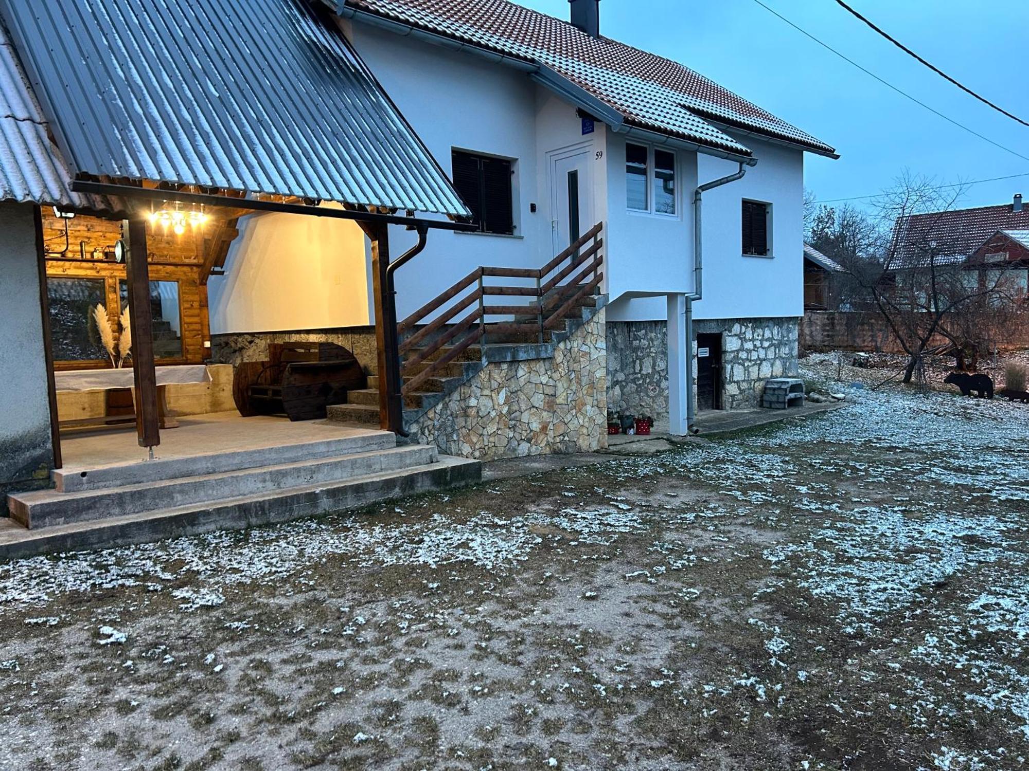 Apartment Kuca Za Odmor Ema